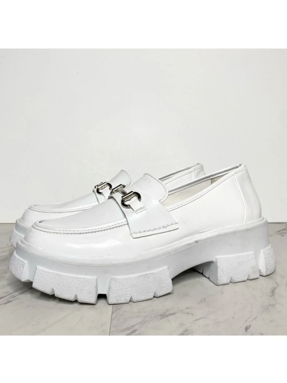Steve Madden Trifecta Lug Sole Platform White Loafer 9 1/2